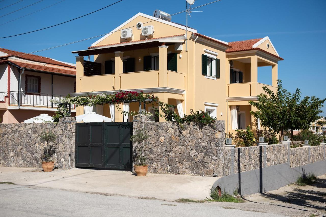 Casa Dell Amore Petrití Exterior foto